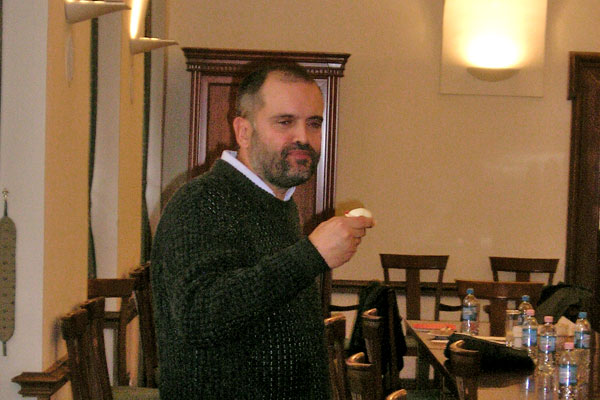 Fideszvalsg. Conference on 14 October 2005. A nice guest and a fine sandwich.